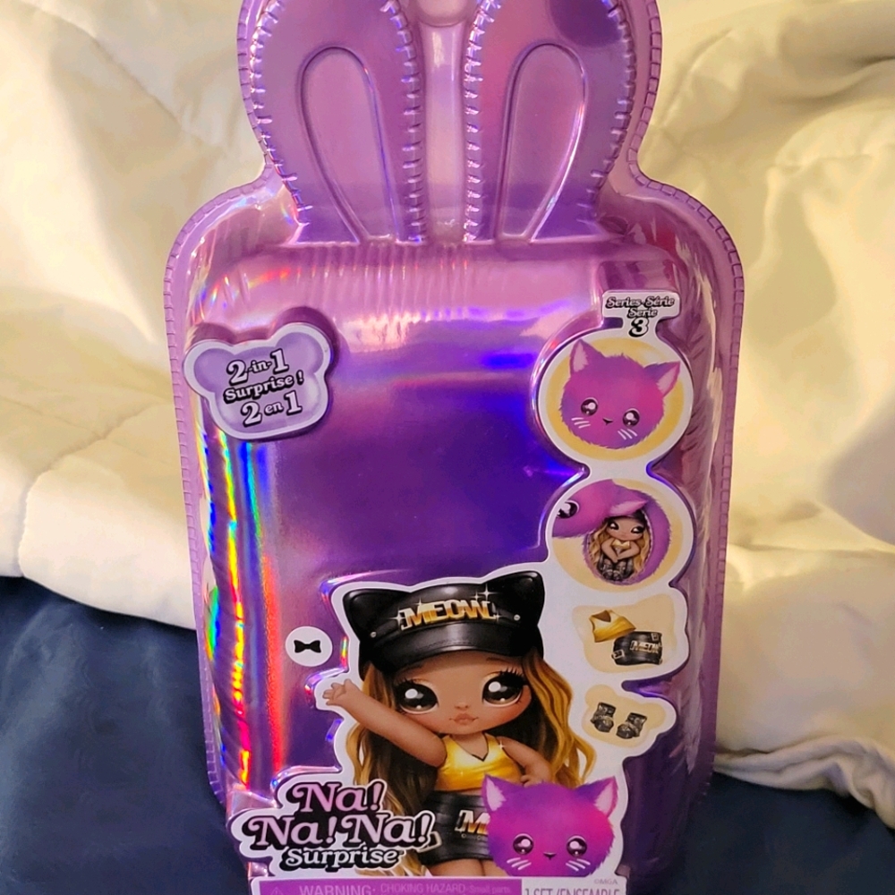 Na!Na!Na! Surprise soft fashion doll